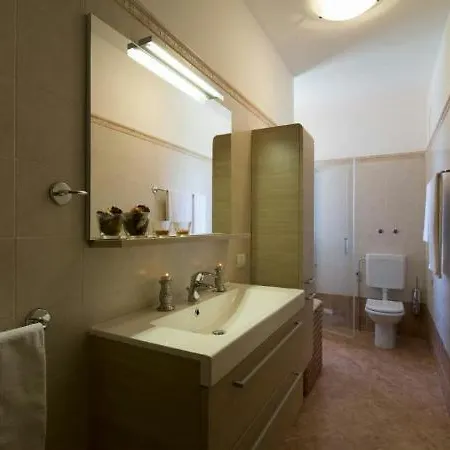 公寓 Sleeps 2 Pool Regoledo